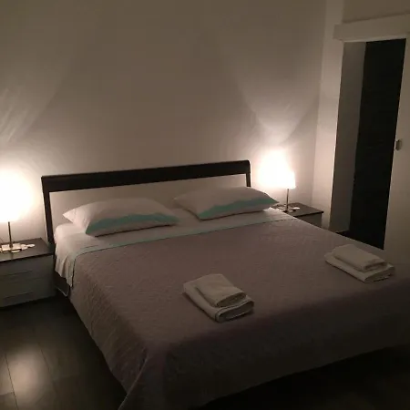 By The Sea - Zadar - 17203 Apartment *