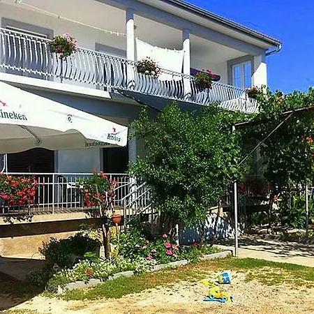 Apartment By The Sea - Zadar - 17203 *